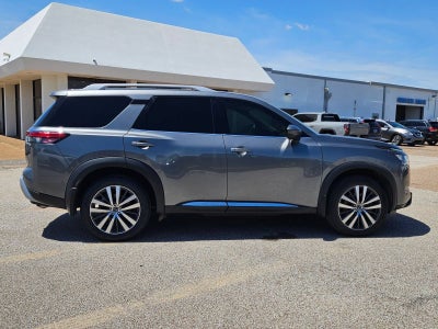 2022 Nissan Pathfinder Platinum 4WD