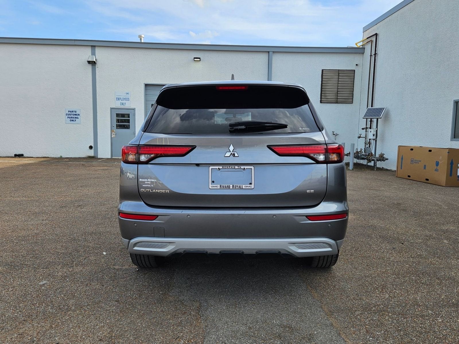 2024 Mitsubishi Outlander SE
