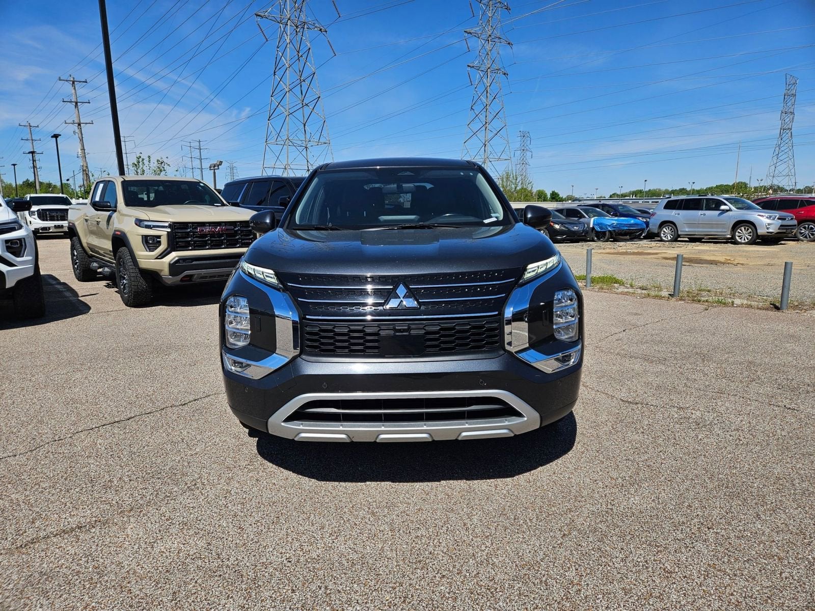 2024 Mitsubishi Outlander SE