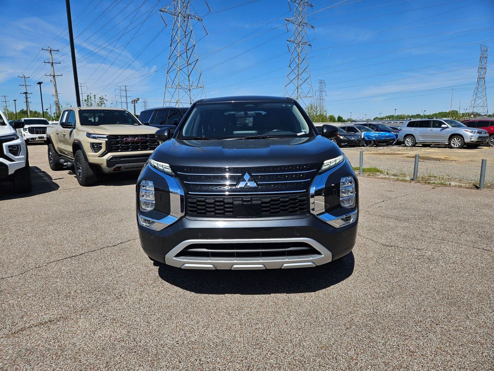 2024 Mitsubishi Outlander SE