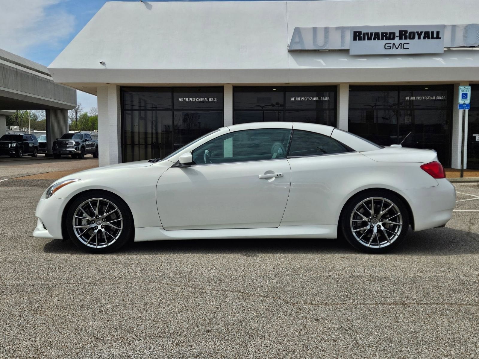 2013 INFINITI IPL G IPL